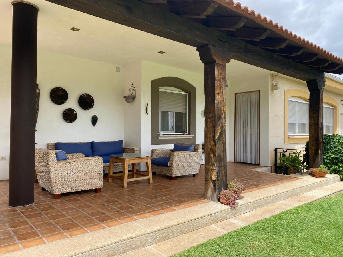 Gasthaus Jardin De La Yedra Caces Exterior foto